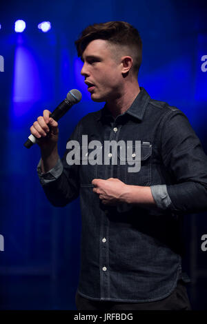 Edinburgh, Schottland. 5. August 2017. Edinburgh Fringe 2017 Pleasance Eröffnungs-Gala. Ryan Taylor Credit: Andrew Eaton/Alamy Live-Nachrichten Stockfoto