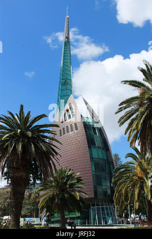 Swan Bell Tower Perth Western Australia gegen den blauen Himmel Stockfoto