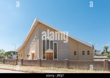 GROOTFONTEIN, NAMIBIA - 20. JUNI 2017: Der alte Apostolische Kirche in Grootfontein in der Kavango Region von Namibia Stockfoto