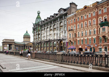 Sänger Haus und der Kasaner Kathedrale. St. Petersburg. Russland Stockfoto