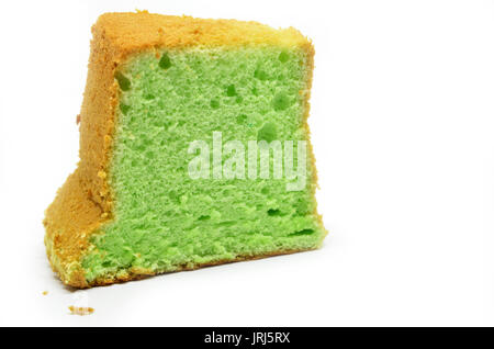 Pandan chiffon Kuchen isoliert auf weißem Hintergrund Stockfoto