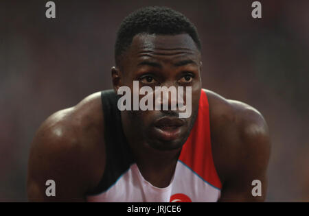 Der türkische Emre Zafer Barnes vor der 100-m-Männer-Hitze zwei am ersten Tag der IAAF-Weltmeisterschaft 2017 im Londoner Stadion. DRÜCKEN SIE VERBANDSFOTO. Bilddatum: Freitag, 4. August 2017. Siehe PA Story Athletics World. Bildnachweis sollte lauten: Adam Davy/PA Wire. EINSCHRÄNKUNGEN: Nur für redaktionelle Zwecke. Keine Übertragung von Ton oder bewegten Bildern und keine Videosimulation Stockfoto