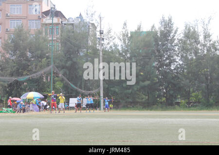 HAI DUONG, VIETNAM, Juli, 20: Sport Wettbewerbe für Bogenschießen. Athleten konkurrieren um den Titel des Vietnam Meisterschaft auf Julay, 20, 2014 in Hai Duong, Stockfoto