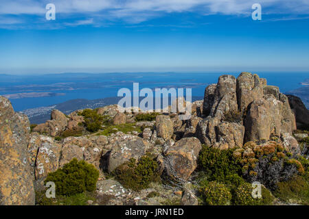 Mount Wellington, Hobart, Australien - 7. Januar 2017: die beeindruckenden Gipfel des Mount Wellington mit Blick auf Hobart und die Südküste Stockfoto