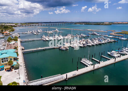 Florida, Fort Ft Pierce, City Marina Square, Indian River, Luftaufnahme von oben, Boote, Yachten, FL170728d52 Stockfoto
