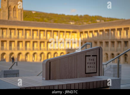 Das wunderschön renovierte Piece Hall in Halifax, West Yorkshire Stockfoto