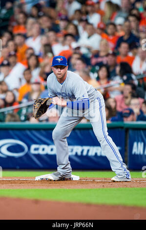 4. August 2017: Toronto Blue Jays dritte Baseman Josh Donaldson (20) hält die Läufer auf dem ersten Base während ein Hauptliga-Baseball-Spiel zwischen der Houston Astros und die Toronto Blue Jays im Minute Maid Park in Houston, Texas. Chris Brown/CSM Stockfoto