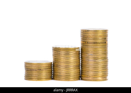 Einsparungen, Erhöhung der Spalten von Goldmünzen, Stapel von Goldmünzen als Grafik auf weißem Hintergrund, Business Banking Idee, flacher konzentrieren. Stockfoto