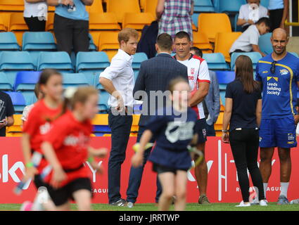 Prinz Harry besucht das Sky versuchen Rugby League Festival in Headingley Carnegie Stadium.  Mitwirkende: Prinz Harry Where: Leeds, Vereinigtes Königreich bei: Kredit-6. Juli 2017: John Rainford/WENN.com Stockfoto