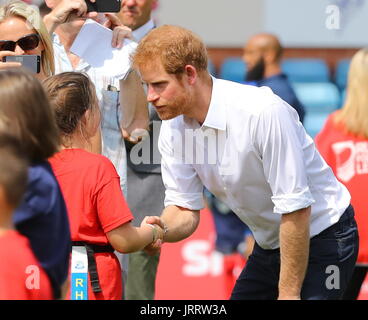 Prinz Harry besucht das Sky versuchen Rugby League Festival in Headingley Carnegie Stadium.  Mitwirkende: Prinz Harry Where: Leeds, Vereinigtes Königreich bei: Kredit-6. Juli 2017: John Rainford/WENN.com Stockfoto