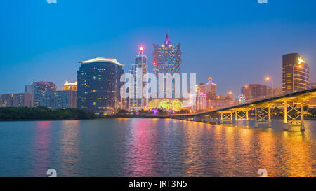 Panorama Ansicht von Macau Stadtbild bei Nacht in China. Stockfoto