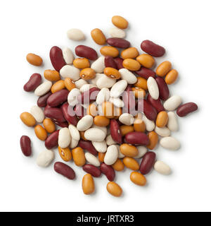 Haufen von gemischten organischen bunte Bohnen auf weißem Hintergrund Stockfoto