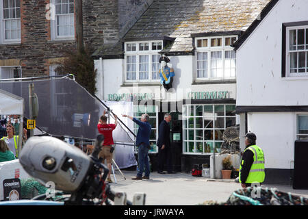 Martin Clunes auf Filmaufnahmen Doc Martin Stockfoto