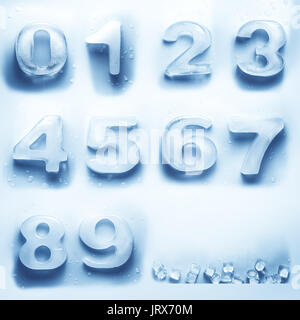 Real ice Alphabet. Numerische Symbole Stockfoto