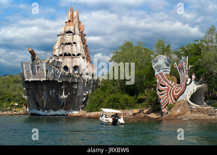 Ho Ca Tri Nguyen Insel und Aquarium, Nha Trang Bay, South China Sea, Nha Trang, Vietnam. Eingang Mieu Island Aquarium eine Party cruise Stop aus Nha Stockfoto