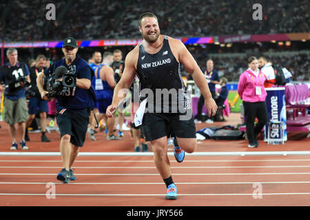 New Zealand Tomas Walsh feiert die Männer Kugelstoßen Finale tagsüber gewann drei der IAAF Weltmeisterschaften 2017 im London Stadium. Stockfoto