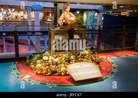 John Heinz, Alter 10, bei "Das Haus, in dem wir begannen" in der Heinz History Center, Pittsburgh, USA Stockfoto