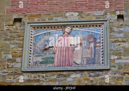 Florenz, ES - August 05, 2017 - Dante Alighieri ist in vielen Platten entlang der Straßen von Florenz vertreten. Stockfoto