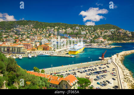 Korsika Fähre in den Hafen von Nizza, Côte d'Azur, Frankreich, Europa. Stockfoto