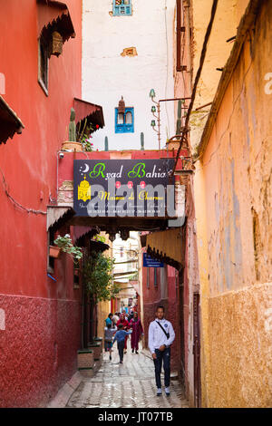 Das Leben auf der Straße. Kaiserliche Stadt Meknes, Marokko, Maghreb Nordafrika Stockfoto
