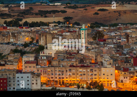 Sonnenuntergang, Panoramablick auf die Medina von Fes, Fes el Bali. Marokko, Maghreb Nordafrika Stockfoto