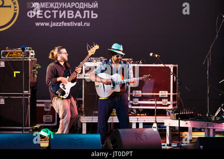 Kaliningrad, Russland, 06. August 2017: Konzert der Django Lassi auf der XII International Music Festival Kaliningrad Jazz Stockfoto