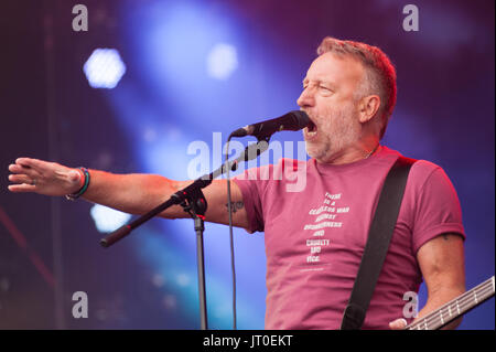 Peter Hook & Das Zurückspulen North Festival, Arley Hall, Cheshire 05 August, 2017. Stockfoto