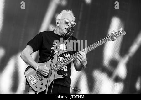 Die Trevor Horn Band mit Special guest Pepe play Rewind North Festival, Arley Hall, Cheshire 05 August, 2017. Stockfoto