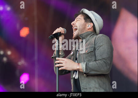 Die Trevor Horn Band mit Special guest Pepe play Rewind North Festival, Arley Hall, Cheshire 05 August, 2017. Stockfoto