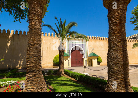 Dar El Makhzen Royal Palace von Place des Alaouiten, moderne Stadt von Fes, Fes el Bali. Marokko, Maghreb Nordafrika Stockfoto