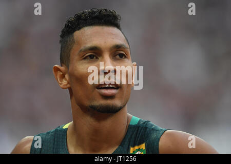 London, UK. 7. August 2017. Südafrikas Wayde van Niekerk reagiert nach dem Quaalification für die Männer 200 m bei den IAAF Weltmeisterschaften in der Leichtathletik bei den Olympischen Stadion in London, UK, 7. August 2017. Foto: Bernd Thissen/Dpa/Alamy Live News Stockfoto