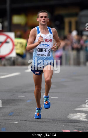 Josh Griffiths aus Großbritannien lief beim Marathon-Rennen der IAAF-Weltmeisterschaften 2017 in London Stockfoto