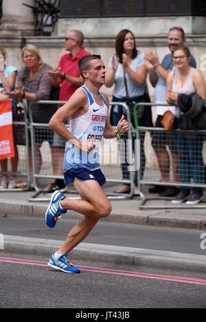 Josh Griffiths aus Großbritannien lief beim Marathon-Rennen der IAAF-Weltmeisterschaften 2017 in London Stockfoto