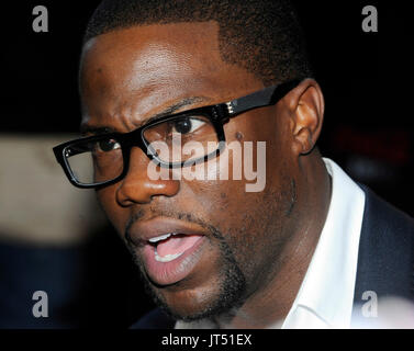 Komiker und Schauspieler Kevin Hart kommt 'Kevin Hart: Lassen Sie mich erklären, 'premiere Regal Cinemas L.A. Live Juni 27,2013 Los Angeles, Kalifornien. Stockfoto