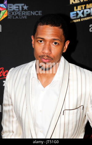 Nick Cannon kommt mit der Premiere von Regal Cinemas L.A. zu 'Kevin Hart: Let me Explain' Live Juni 27,2013 Los Angeles, Kalifornien. Stockfoto