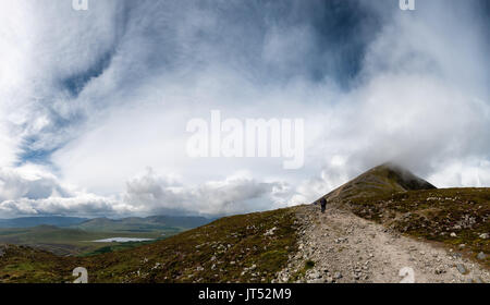 Der Weg von der Oberen in Irland zu Cragh Patrick 200 m Stockfoto