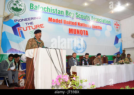 UETTA, Pakistan. 28 Juli 2017: Commender südlichen loben Lassen Sie Gen, Ameer Riaz Adressierung auf der Eröffnungszeremonie der Model United Nations Quetta bin unQta'h Stockfoto