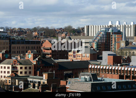 Ansicht des Gebäudes Dächer in Leeds City Centre. Stockfoto