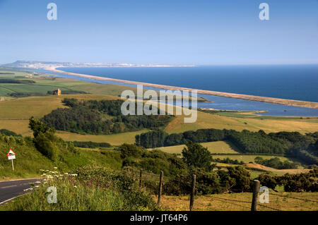 Jurassic Coast, Dorset, Großbritannien, Chesil Beach mit Portland in der Ferne Stockfoto