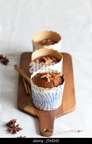 Schwamm muffin Kuchen Kuchen Fällen Stockfoto