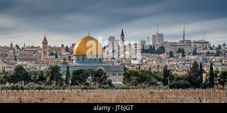 Tempelberg und felsendom von Dominus Flevit Kirche in Jerusalem, Israel Stockfoto