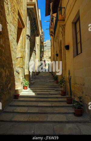 Typische Straße von Portomaso, Malta, 2007. Stockfoto