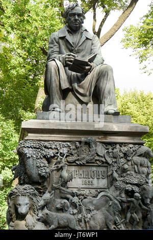 Details der Ivan Andreyevich Krylov Monument im Sommer Garten, Sankt Petersburg, Russland Stockfoto