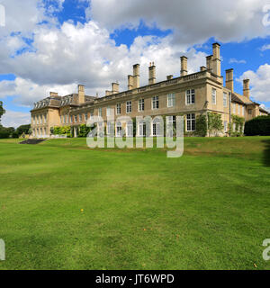 Sommer Blick auf Boughton House und Gärten; Boughton Dorf; Northamptonshire, England, Großbritannien Stockfoto