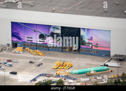 Luftaufnahme von 737 MAX JetAirlines Flugzeuge im Bau in Hanger, Boeing Renton, Washington State, USA Stockfoto