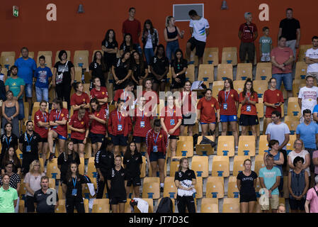 Celje, Slowenien. 6. August 2017. Zuschauer bei der Frauen Europameisterschaft match zwischen Ungarn und Dänemark in der Zlatorog Arena am 6. August 2017 in Celje, Slowenien. Bildnachweis: Rok Rakun/Pacific Press/Alamy Live-Nachrichten Stockfoto