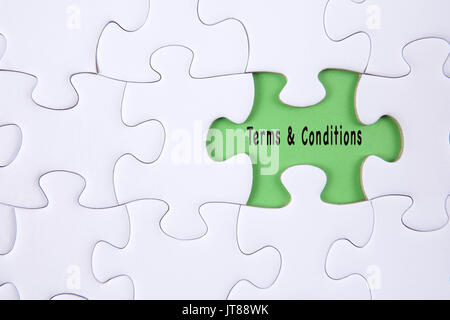 Leere Puzzle mit Word GESCHÄFTSBEDINGUNGEN. Stockfoto