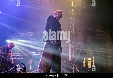 Liverpool, Merseyside, England. 17. Juni 2017. TIM BOOTH Lead Sänger der britischen Indie-band "James" bei Kranken fated Hope and Glory Festival, Liverpool Credit: Andy Von Pip/ZUMA Draht/Alamy Live News Stockfoto