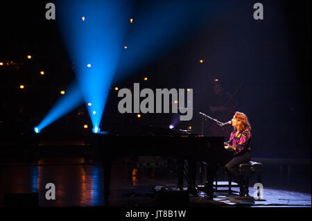 Liverpool, Großbritannien. 7. August 2017. Russisch-amerikanische Sängerin geboren, Regina Spektor, führt das vorletzte Konzert ihrer UK-Tour im Sommer. Die Tour stellt Ihren zweiten UK-Tour zur Unterstützung ihres Hochgelobten siebten Album "Denken Sie daran, uns zu leben". © Paul Warburton Stockfoto