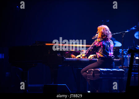 Liverpool, Großbritannien. 7. August 2017. Russisch-amerikanische Sängerin geboren, Regina Spektor, führt das vorletzte Konzert ihrer UK-Tour im Sommer. Die Tour stellt Ihren zweiten UK-Tour zur Unterstützung ihres Hochgelobten siebten Album "Denken Sie daran, uns zu leben". © Paul Warburton Stockfoto